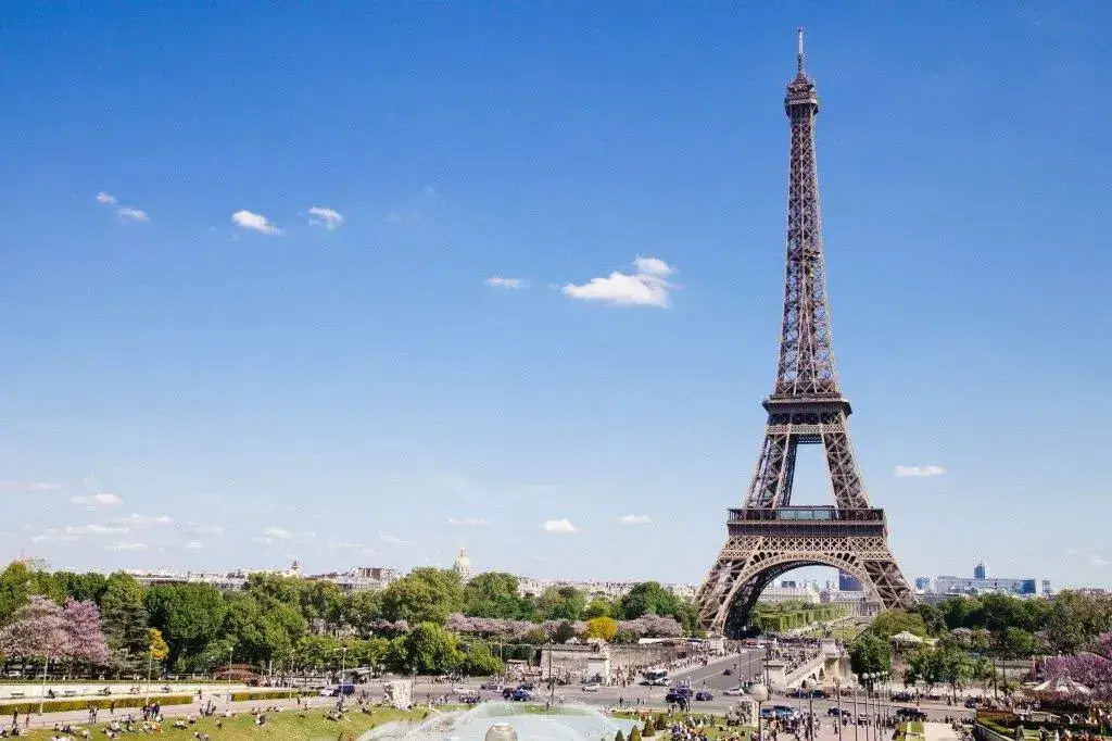 Flights to Paris