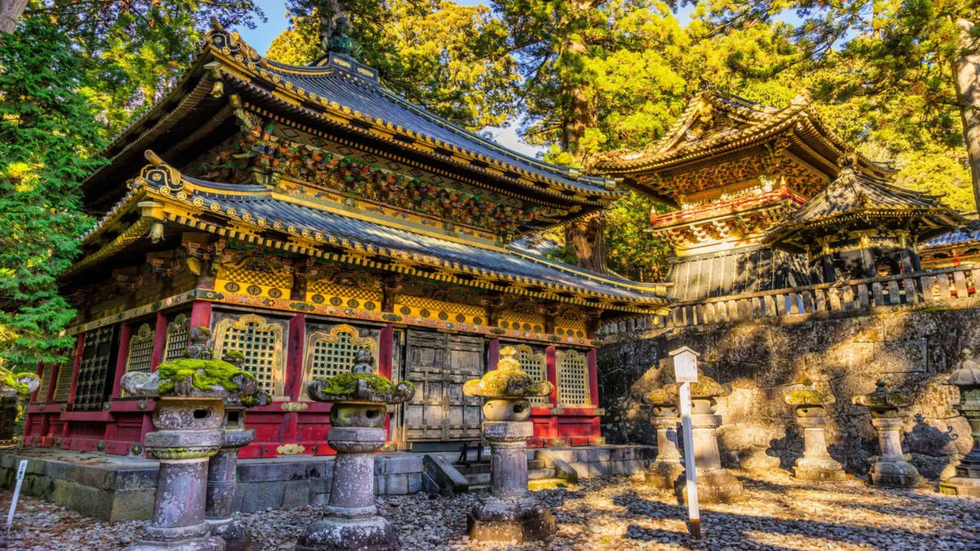 TheGoldenRouteJapanTourWinter.webp