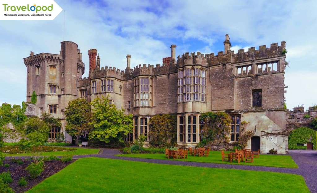  Thornbury Castle, England